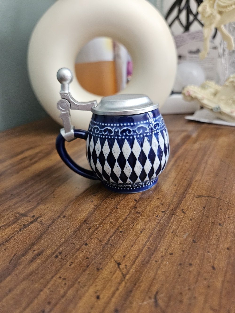 Mini Ceramic Blue and White Diamond Pattern Lidded Stein Mug
